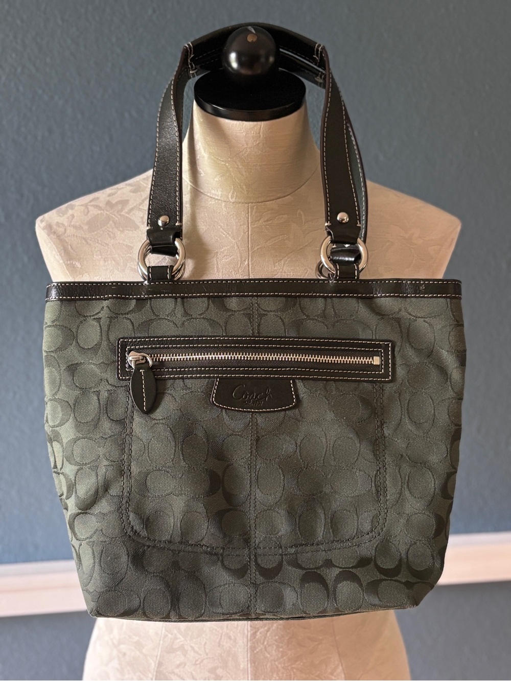Coach Penelope Signature Tote Hunter Green with Plum Lining